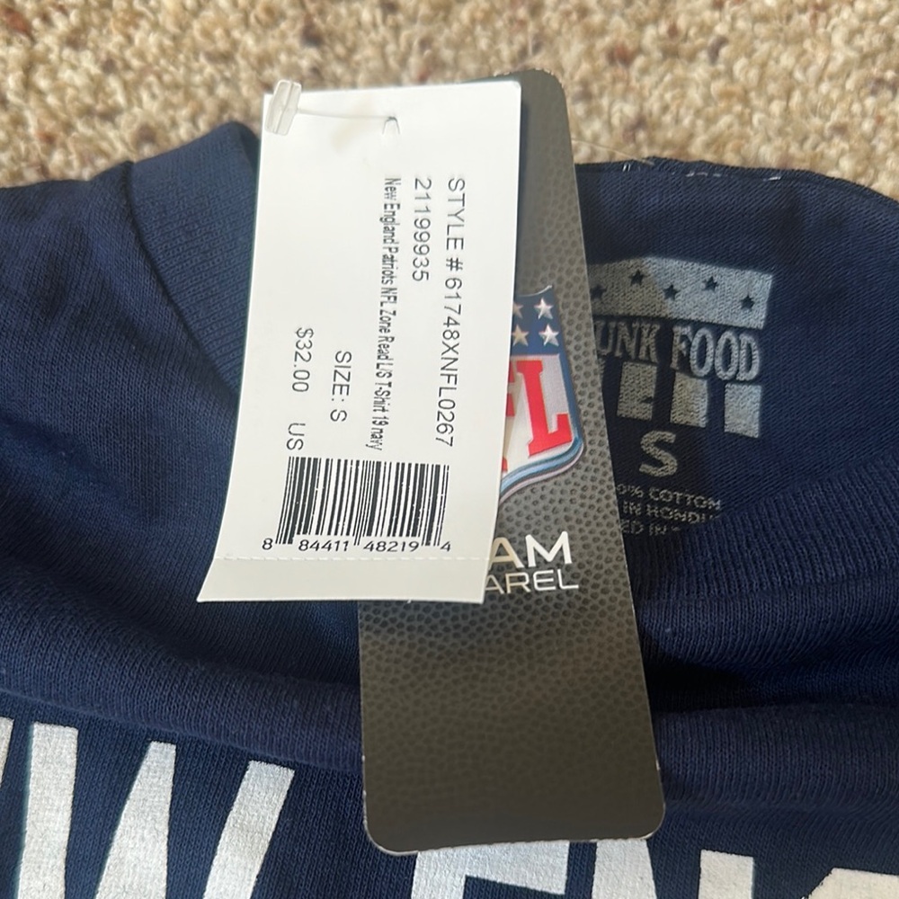 NFL New England Patriots Junk Food Clothing Long Sleeve Patriots Tee NWT - Picture 3 of 10